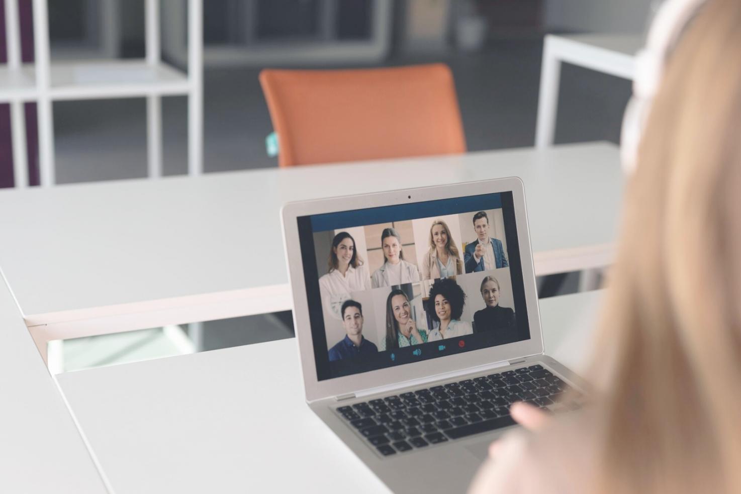Professionelle Finanzanalyse und Beratung am Arbeitsplatz